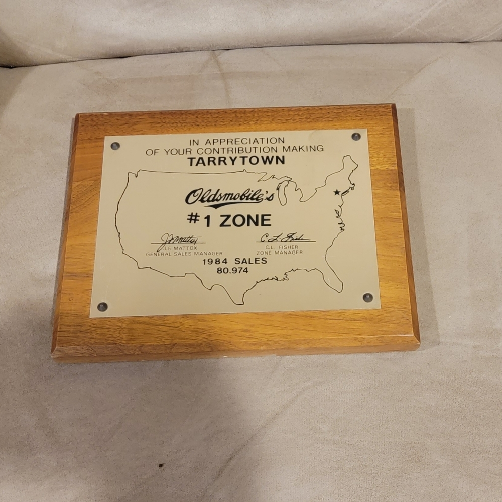Vintage OldsMobile No 1 Sales Dealer Plaque Award GM Issued Award